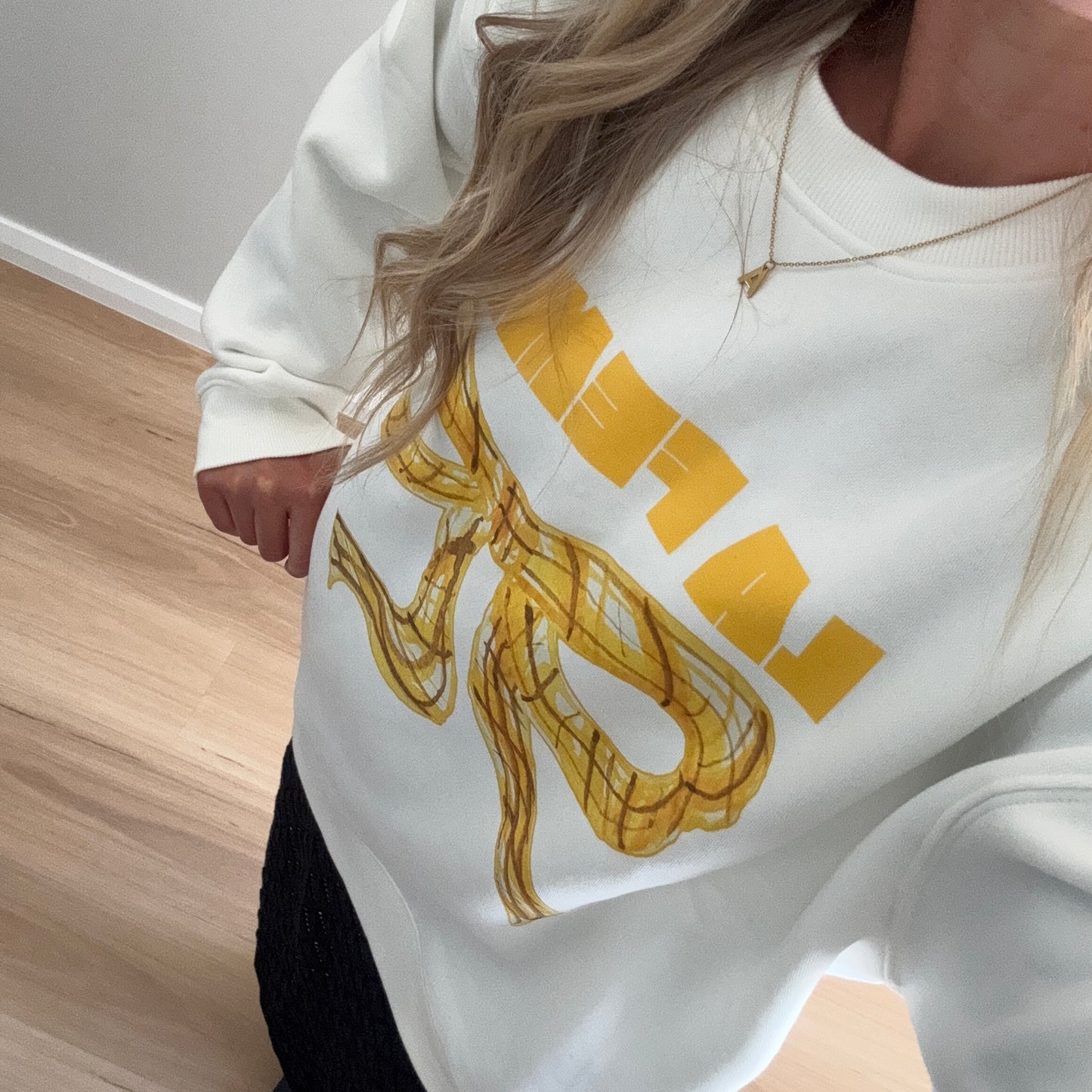ONE LEFT- La Femme Fleeced Sweatshirt