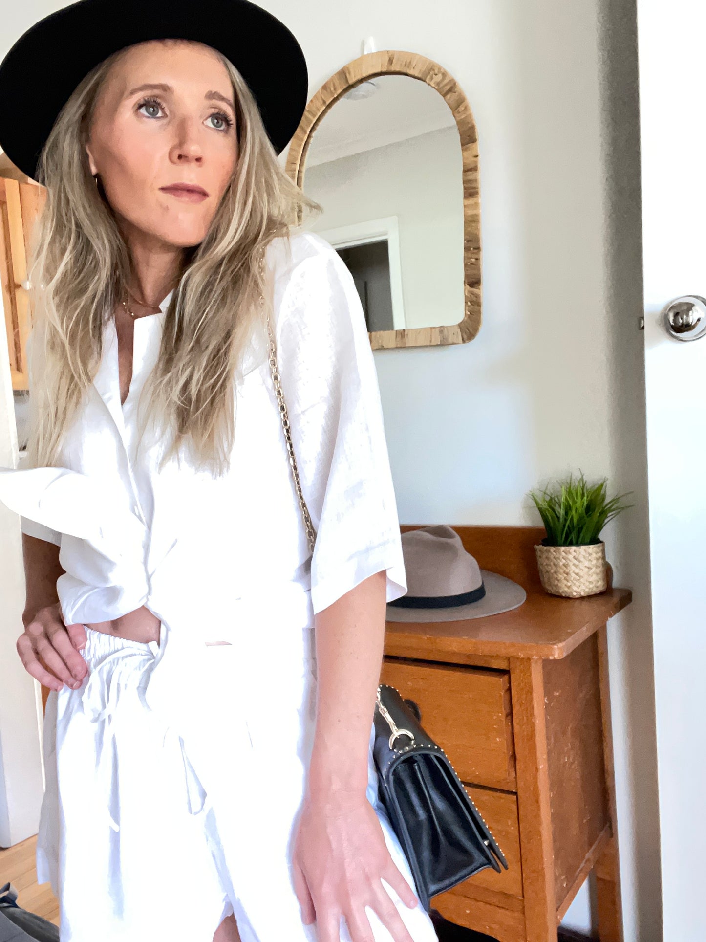 The Lou- White 100% Linen Shirt