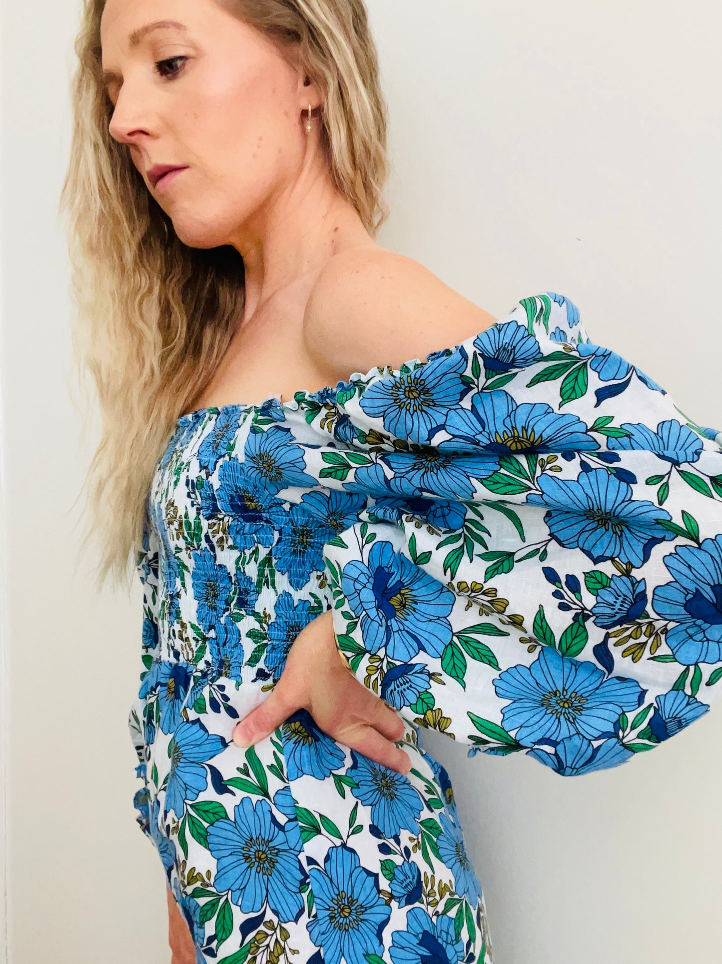 The Lola- Azure Posy